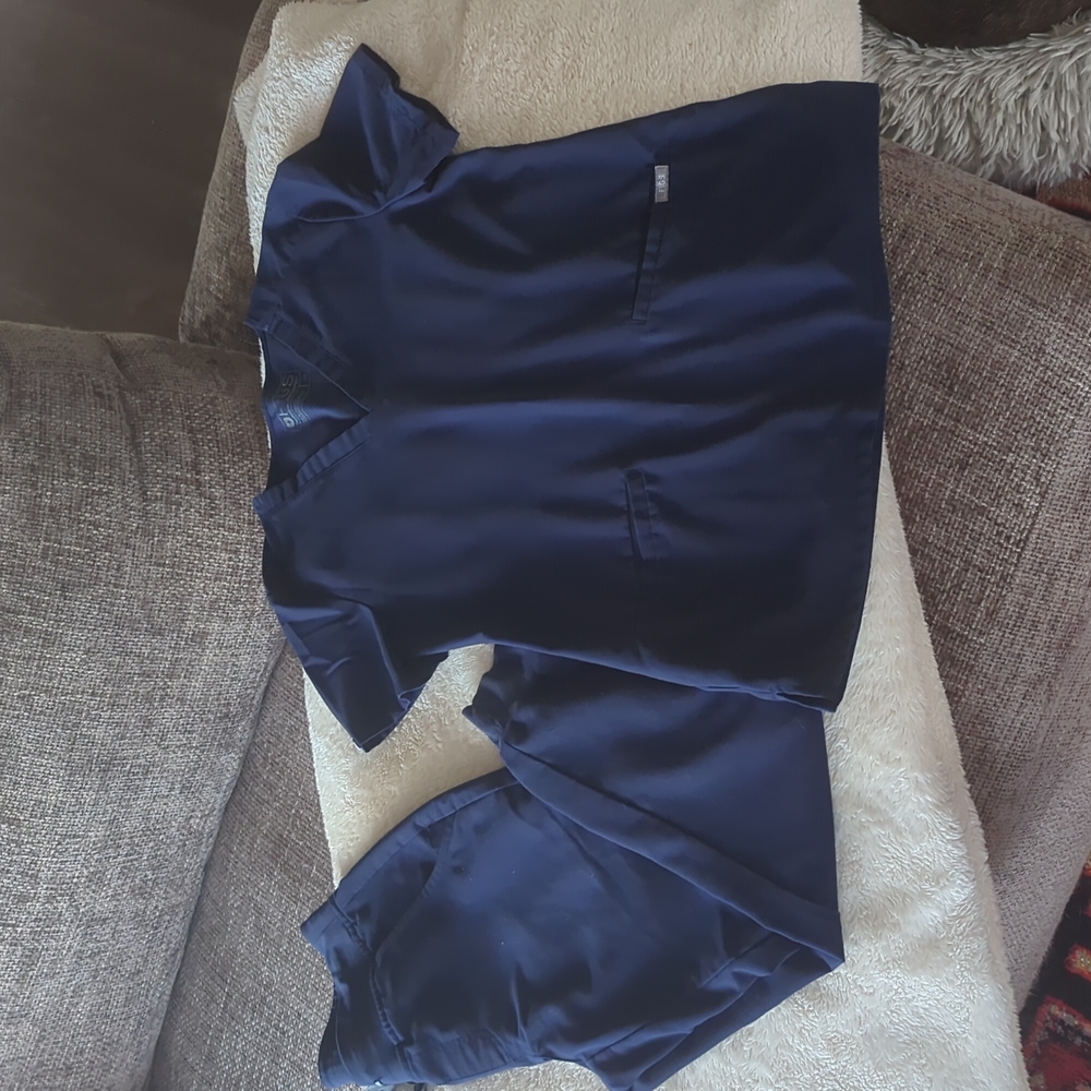 Figs navy scrubs